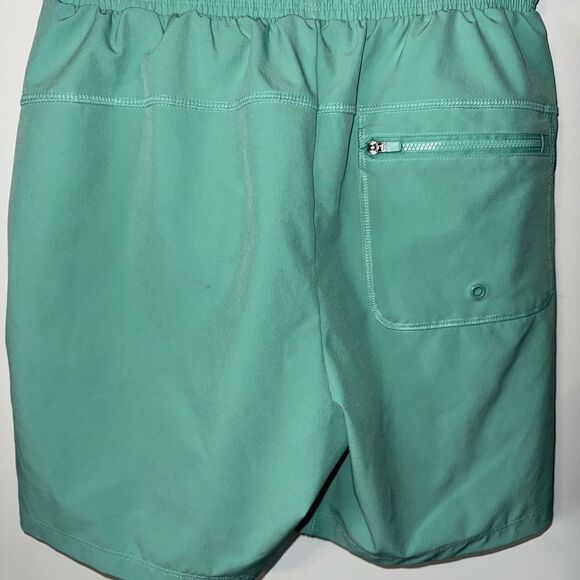 All in Motion Green Athletic Shorts with Elastic Waistband - Picture 4 of 6
